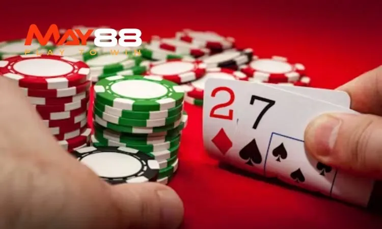 Baccarat trực tuyến tại May88 có cách chơi gần giống với ngoài đời thật đến 99%